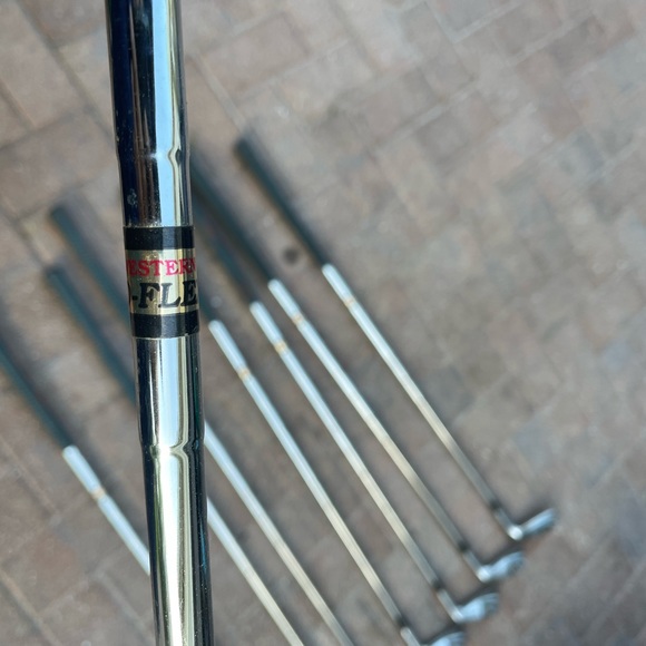 North Western Signature Edition Judy Rankin Iron Set In Right hand - Picture 6 of 10